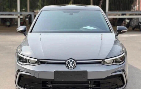 Volkswagen Golf VIII, 2021 год, 1 640 000 рублей, 2 фотография