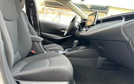 Toyota Corolla, 2022 год, 1 380 000 рублей, 10 фотография