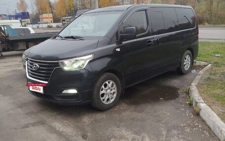 Hyundai Grand Starex Grand Starex I рестайлинг 2, 2019 год, 2 650 000 рублей, 5 фотография