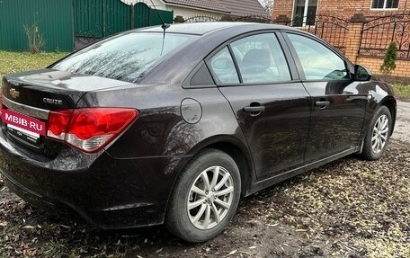 Chevrolet Cruze II, 2013 год, 700 000 рублей, 3 фотография