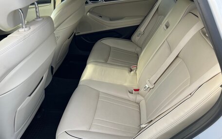 Hyundai Genesis II, 2015 год, 2 300 000 рублей, 12 фотография