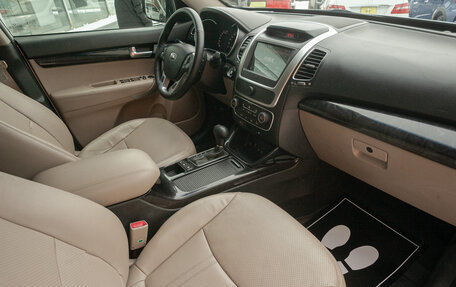 KIA Sorento II рестайлинг, 2013 год, 1 635 000 рублей, 19 фотография