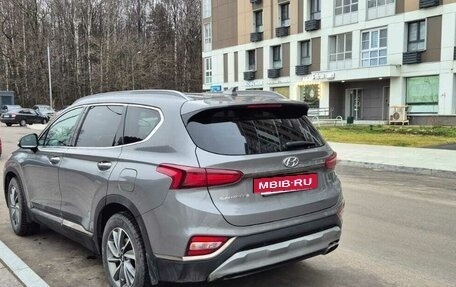 Hyundai Santa Fe IV, 2019 год, 2 700 000 рублей, 2 фотография