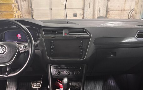 Volkswagen Tiguan II, 2020 год, 3 600 000 рублей, 15 фотография