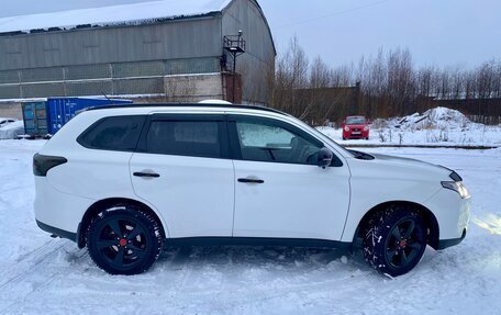 Mitsubishi Outlander III рестайлинг 3, 2012 год, 1 550 000 рублей, 15 фотография