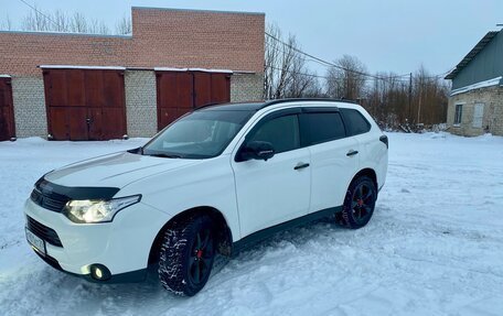 Mitsubishi Outlander III рестайлинг 3, 2012 год, 1 550 000 рублей, 18 фотография