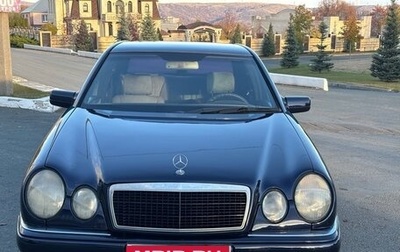 Mercedes-Benz E-Класс, 1998 год, 399 999 рублей, 1 фотография