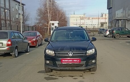 Volkswagen Tiguan I, 2011 год, 965 000 рублей, 2 фотография