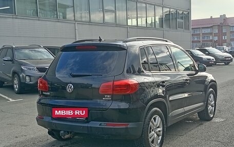 Volkswagen Tiguan I, 2011 год, 965 000 рублей, 6 фотография
