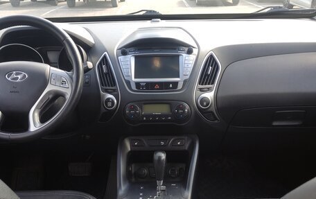 Hyundai ix35 I рестайлинг, 2011 год, 950 000 рублей, 11 фотография
