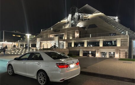 Toyota Camry, 2016 год, 2 350 000 рублей, 2 фотография