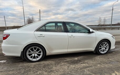 Toyota Camry, 2016 год, 2 350 000 рублей, 9 фотография