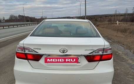 Toyota Camry, 2016 год, 2 350 000 рублей, 11 фотография