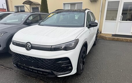 Volkswagen Tiguan, 2025 год, 4 900 000 рублей, 4 фотография