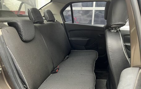 Renault Logan II, 2018 год, 689 000 рублей, 15 фотография