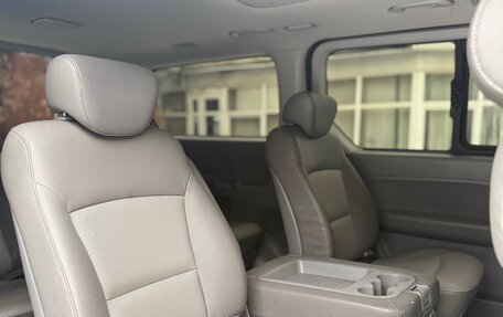 Hyundai Grand Starex Grand Starex I рестайлинг 2, 2008 год, 1 300 000 рублей, 12 фотография