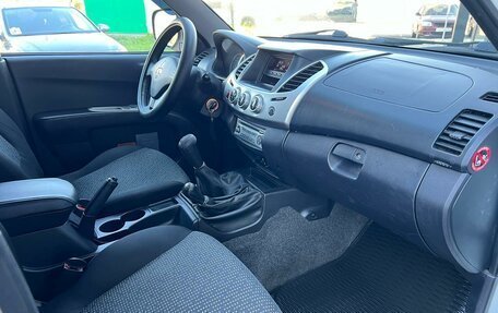 Mitsubishi L200 IV рестайлинг, 2014 год, 1 280 000 рублей, 11 фотография