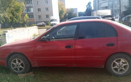 Toyota Carina E, 1994 год, 90 000 рублей, 3 фотография