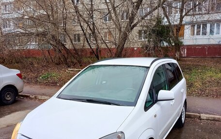 Opel Zafira B, 2012 год, 680 000 рублей, 11 фотография