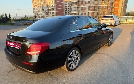 Mercedes-Benz E-Класс, 2017 год, 2 950 000 рублей, 11 фотография