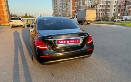 Mercedes-Benz E-Класс, 2017 год, 2 950 000 рублей, 8 фотография