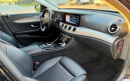 Mercedes-Benz E-Класс, 2017 год, 2 950 000 рублей, 16 фотография