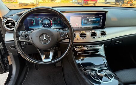 Mercedes-Benz E-Класс, 2017 год, 2 950 000 рублей, 20 фотография