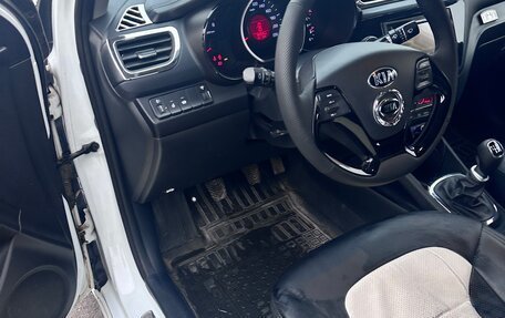 KIA Rio III рестайлинг, 2015 год, 1 300 000 рублей, 20 фотография