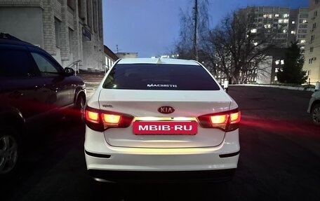 KIA Rio III рестайлинг, 2015 год, 1 300 000 рублей, 29 фотография