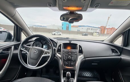 Opel Astra J, 2011 год, 720 000 рублей, 10 фотография