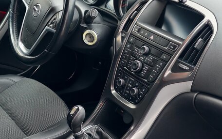 Opel Astra J, 2011 год, 720 000 рублей, 8 фотография