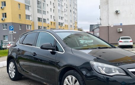Opel Astra J, 2011 год, 720 000 рублей, 3 фотография