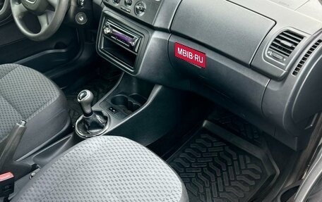 Skoda Fabia II, 2010 год, 365 000 рублей, 10 фотография