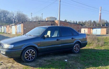 Volkswagen Passat B4, 1994 год, 350 000 рублей, 4 фотография