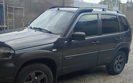 Chevrolet Niva I рестайлинг, 2020 год, 980 000 рублей, 3 фотография