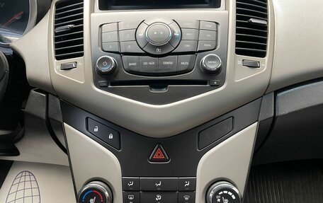 Chevrolet Cruze II, 2012 год, 777 000 рублей, 10 фотография