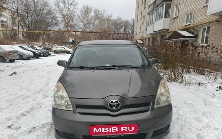 Toyota Corolla Verso I, 2006 год, 999 000 рублей, 2 фотография