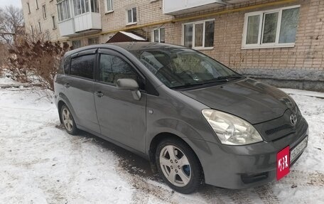 Toyota Corolla Verso I, 2006 год, 999 000 рублей, 3 фотография