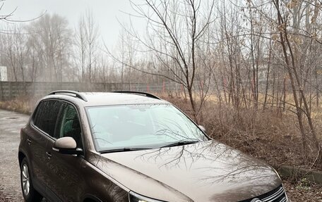 Volkswagen Tiguan I, 2015 год, 1 450 000 рублей, 2 фотография