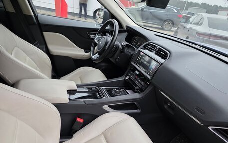 Jaguar F-Pace, 2020 год, 3 790 000 рублей, 7 фотография