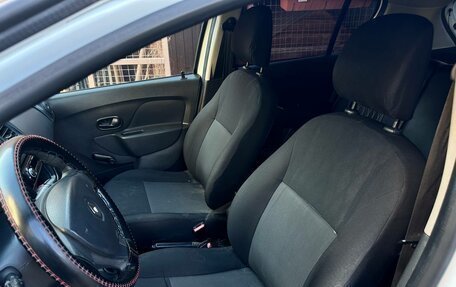 Renault Sandero II рестайлинг, 2016 год, 450 000 рублей, 5 фотография