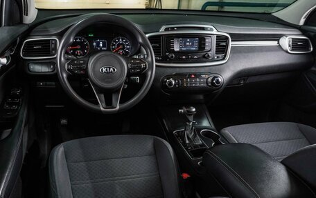 KIA Sorento III Prime рестайлинг, 2017 год, 1 999 000 рублей, 6 фотография