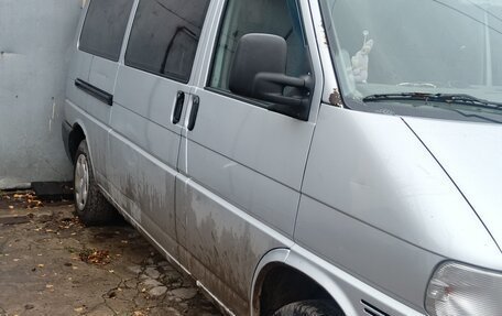 Volkswagen Caravelle T4, 2001 год, 737 000 рублей, 1 фотография