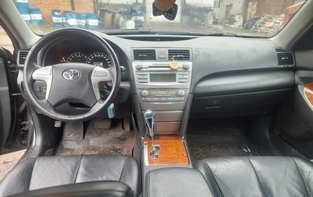 Toyota Camry, 2008 год, 560 000 рублей, 7 фотография