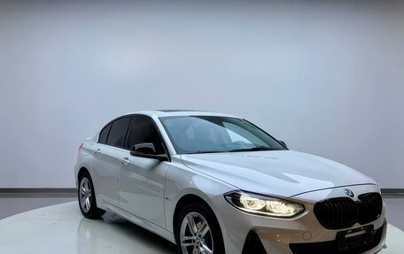 BMW 1 серия, 2022 год, 2 190 000 рублей, 4 фотография