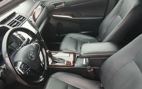 Toyota Camry, 2017 год, 2 390 000 рублей, 6 фотография