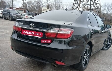 Toyota Camry, 2017 год, 2 390 000 рублей, 9 фотография
