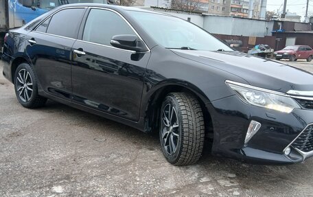 Toyota Camry, 2017 год, 2 390 000 рублей, 12 фотография