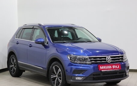 Volkswagen Tiguan II, 2018 год, 2 350 000 рублей, 3 фотография