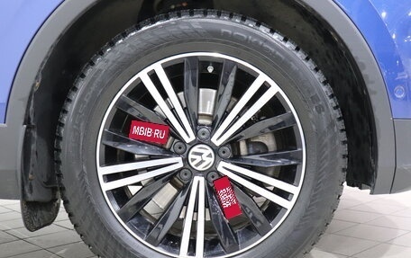 Volkswagen Tiguan II, 2018 год, 2 350 000 рублей, 12 фотография